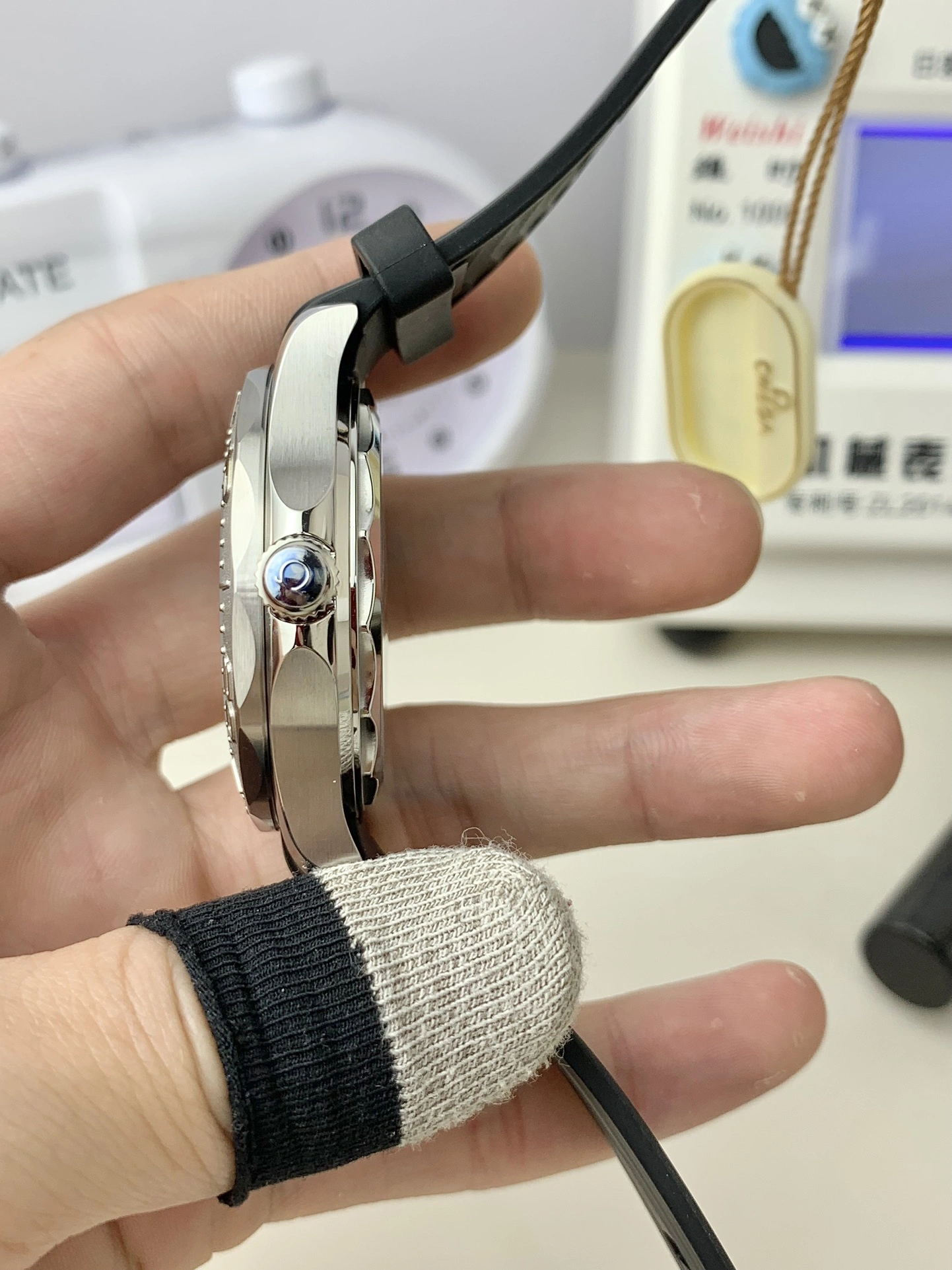 CBD Factory Omega Seamaster Diver 300M 42mm “Nekton Edition” Titanium Bezel Black Rubber Strap (210.32.42.20.01.002) 1:1 Super Clone – DD8806 Movement Unisex 274